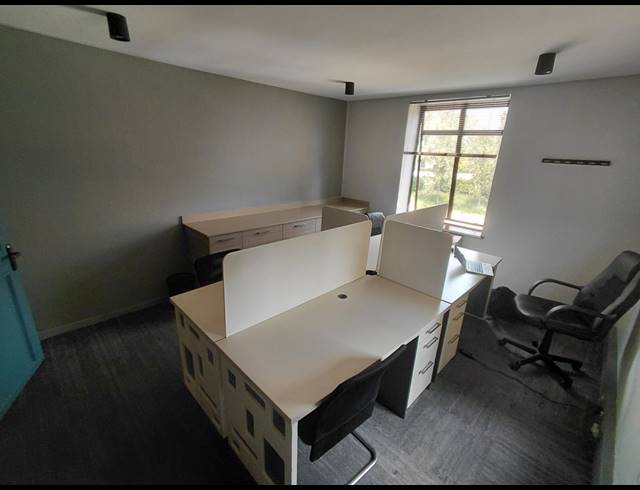 229M² OFFICE TO LET IN MAGALIESSIG